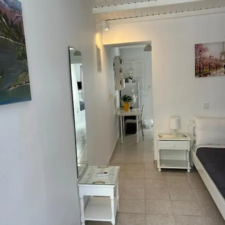 To Rent Lejlighed *